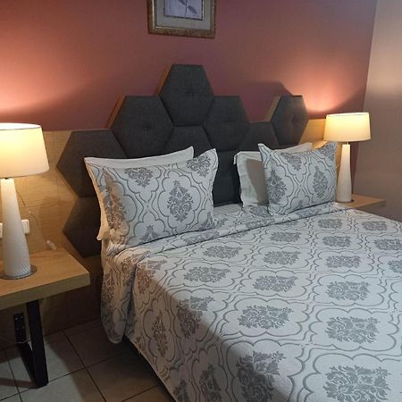 Evangelia Karfas Habitación foto